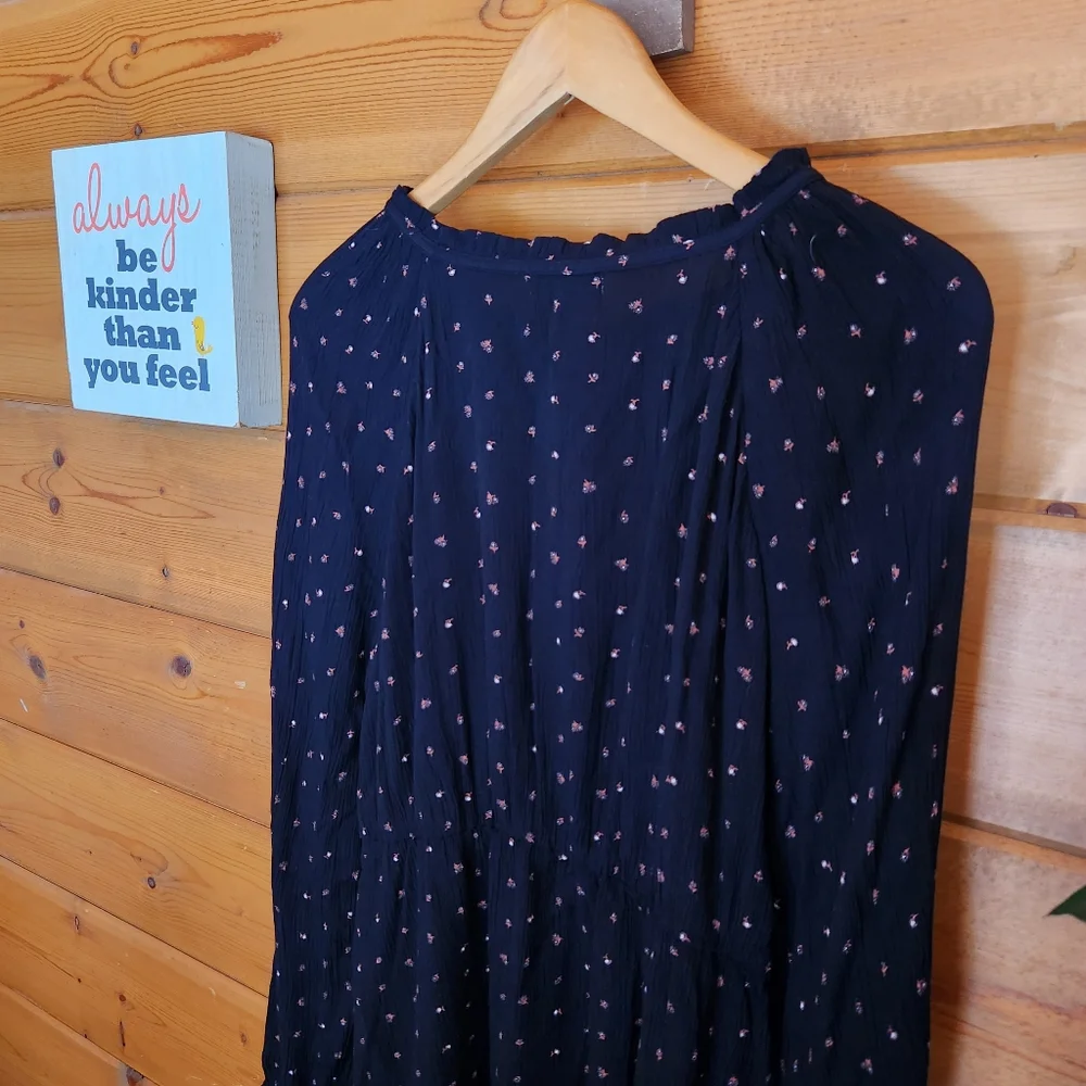 Sonoma 💜 NWT Maternity Blue Floral Peasant Tunic‎ Stretch Top Keyhole Pleated L - Picture 5 of 8